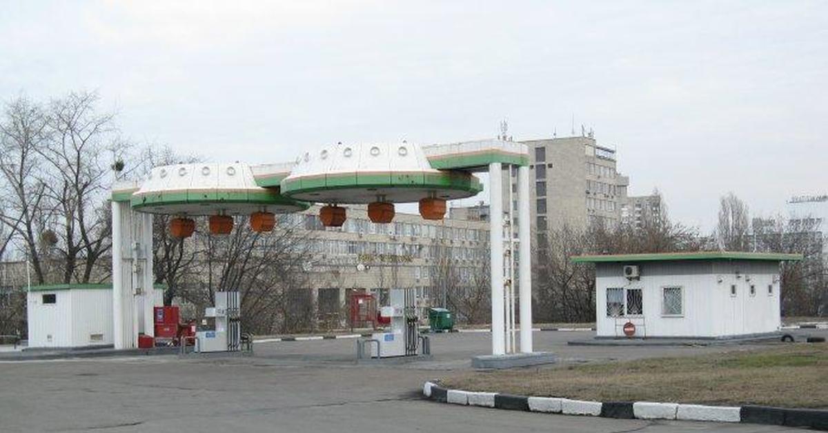 У мережі показали, який вигляд мала "японська" АЗС-НЛО в Києві в 1980-х роках. Архівні фото