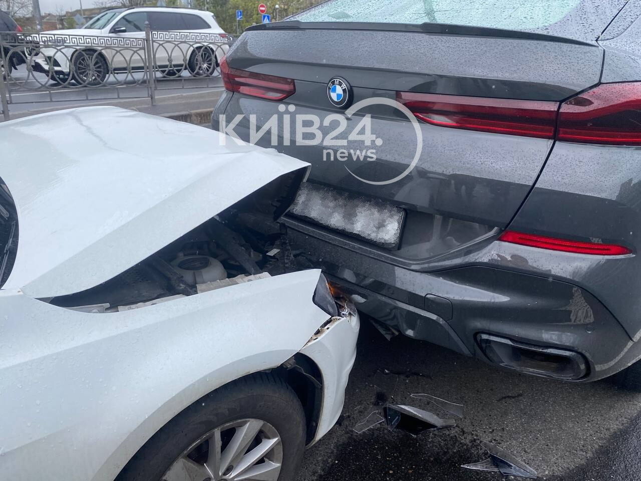 У Києві на Печерську сталась масова аварія. Фото та відео