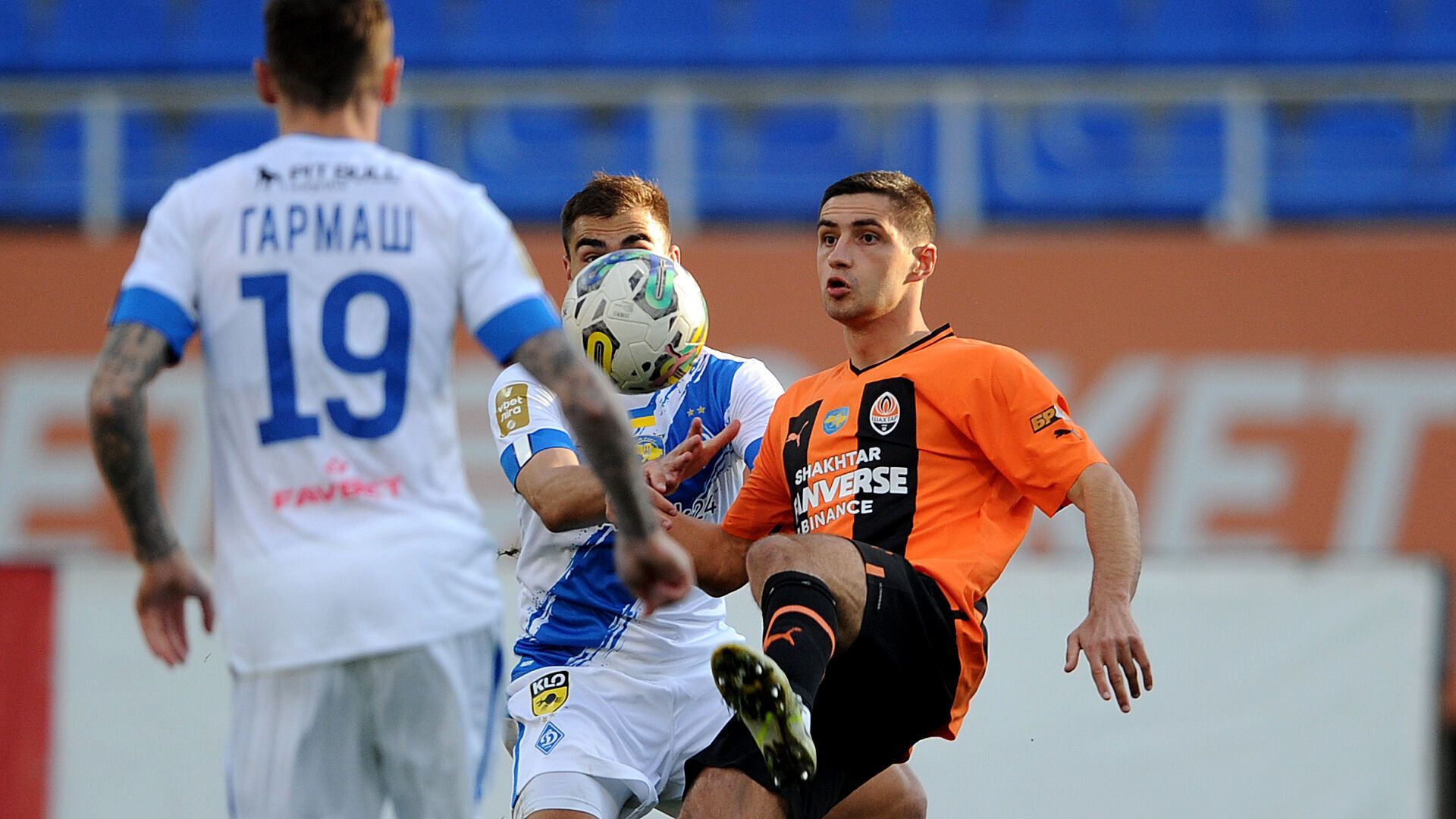 "Динамо" с голом-шедевром ушло от поражения в матче с "Шахтером". Видео