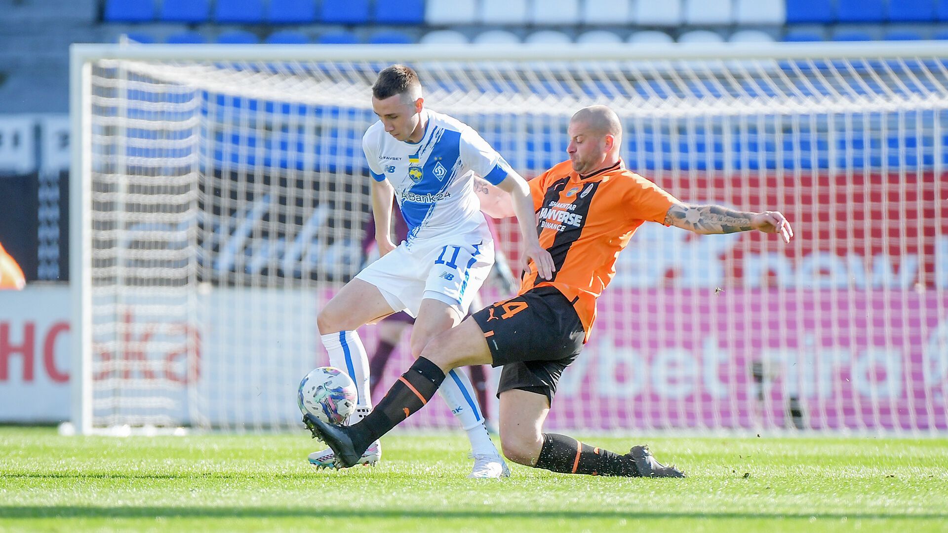 "Динамо" с голом-шедевром ушло от поражения в матче с "Шахтером". Видео