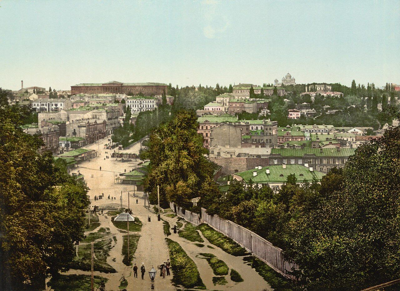 У мережі показали, який вигляд мала Бессарабська площа в Києві наприкінці 1890-х років. Архівні фото