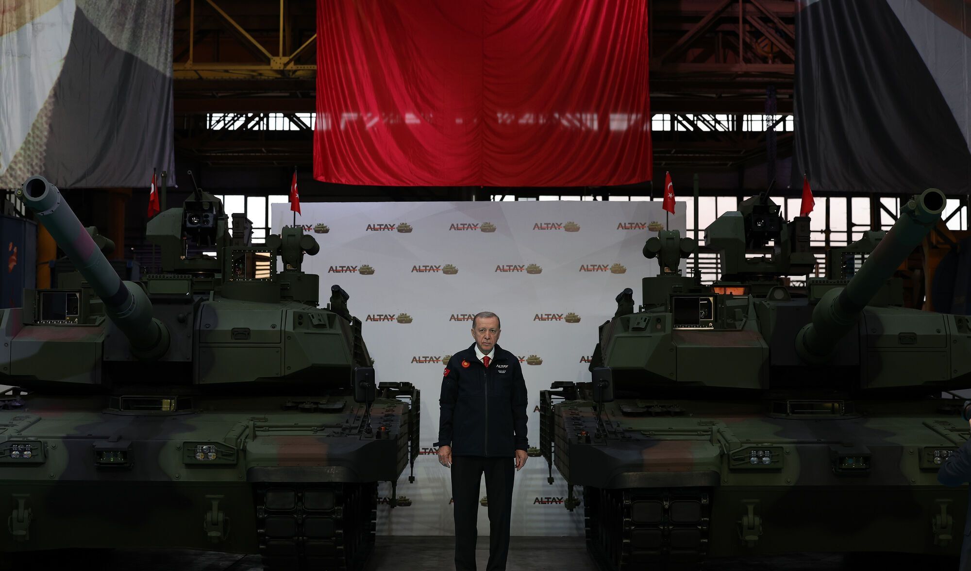 Ердоган представив новий турецький танк "Алтай" і анонсував його масове виробництво: що відомо про розробку 