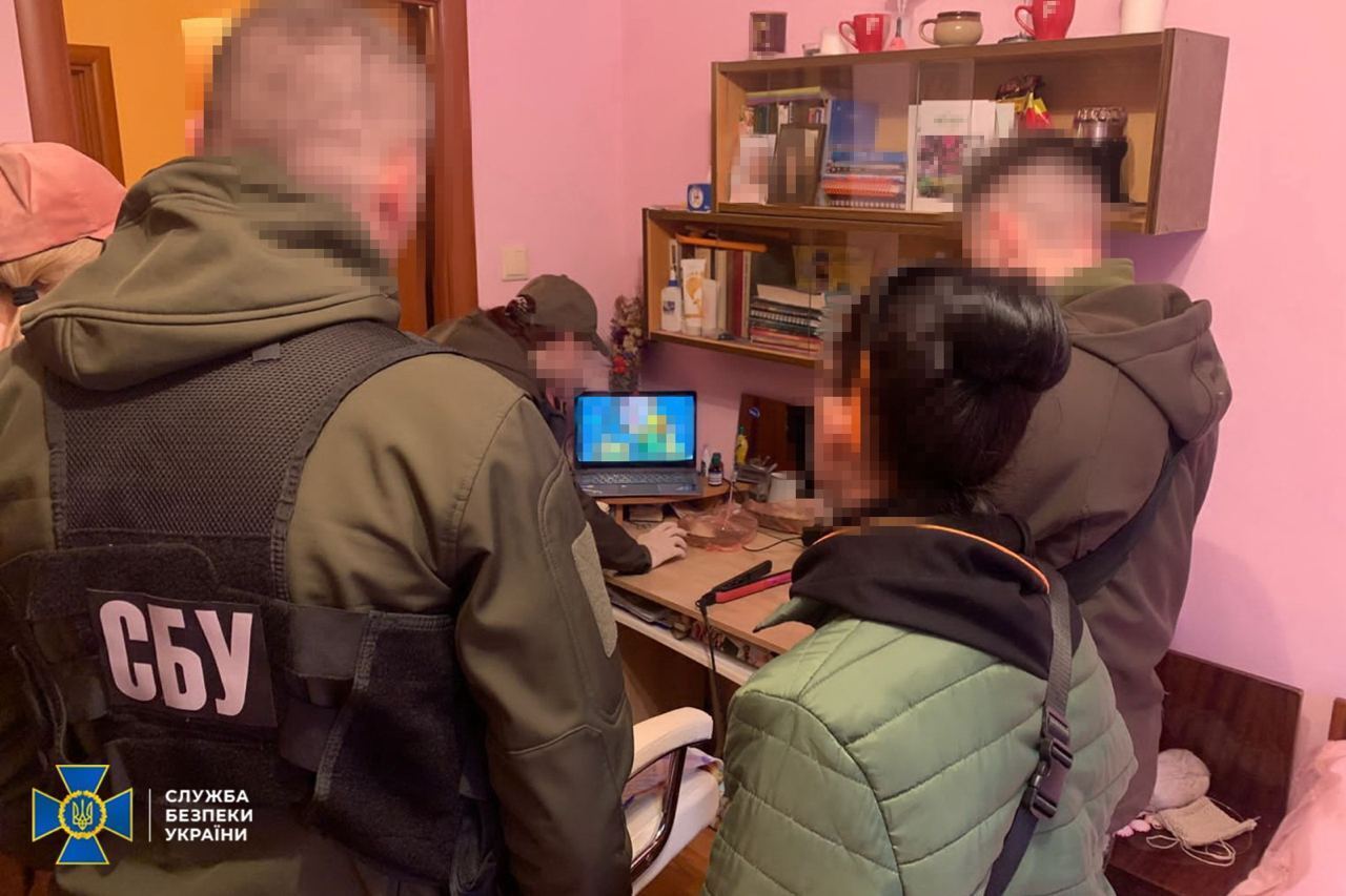 На Черкащині затримали агентку ФСБ, яка намагалася влаштуватися до органу місцевого самоврядування. Фото 