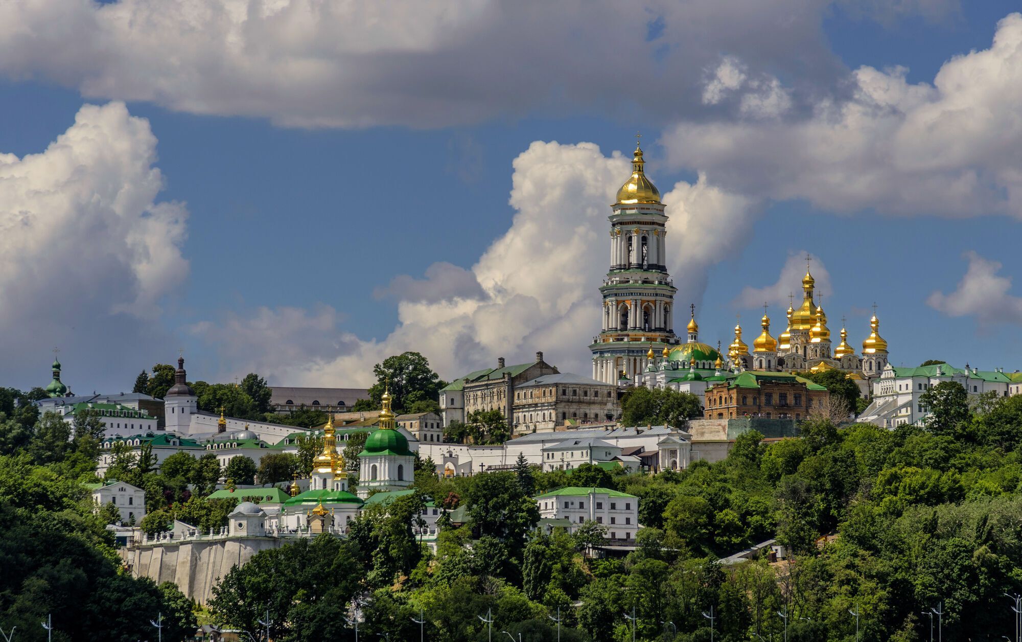 У мережі показали, який вигляд мала Києво-Печерська лавра з повітряної кулі на початку 1920-х років. Фото