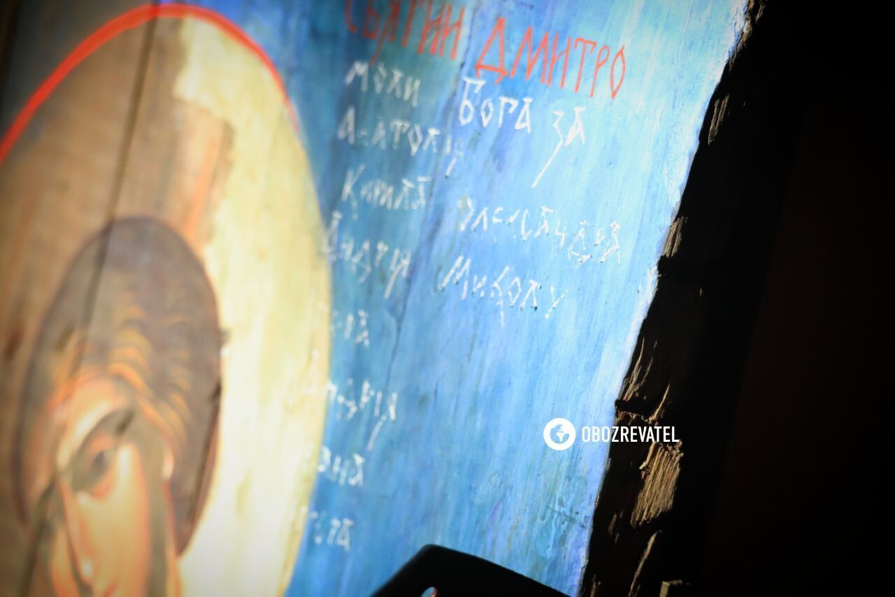 В Киеве представили уникальную выставку икон, посвященную погибшим защитникам Украины. Фото