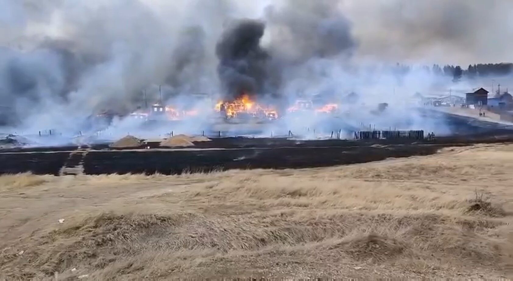 Пожар в Забайкалье – горят дома, фото, видео и все подробности – новости  России | OBOZ.UA