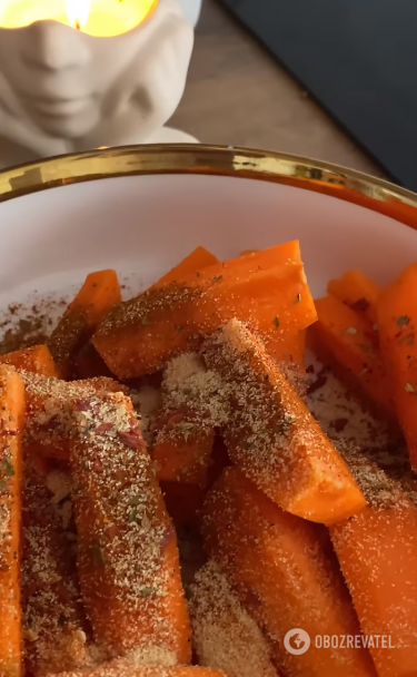Смачніше за картоплю-фрі: як запекти хрустку моркву в духовці 