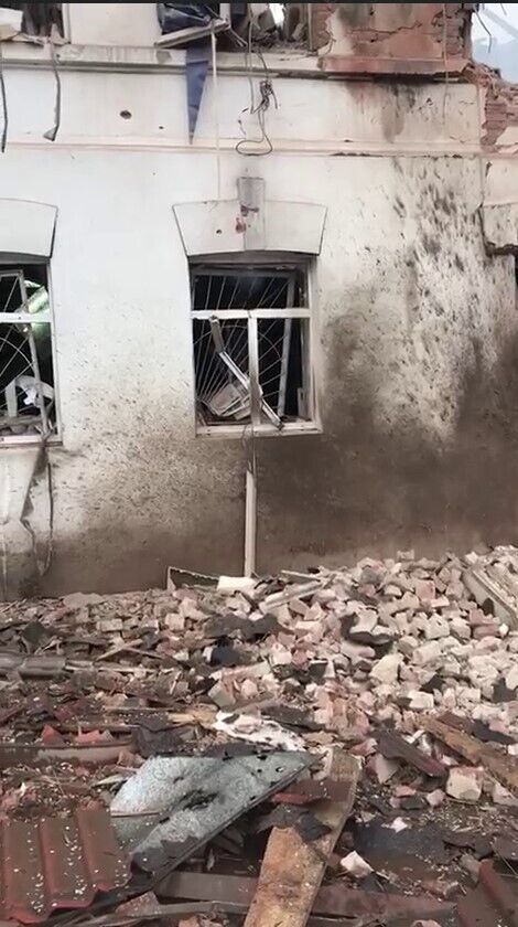 Окупанти обстріляли центр Куп’янська і влучили в музей: під завалами опинилися люди, багато поранених. Відео