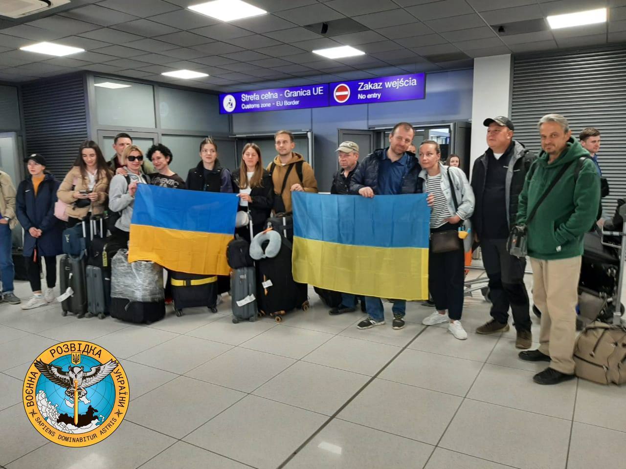Удалось вывезти три группы граждан: стали известны подробности эвакуации украинцев из Судана. Фото и видео
