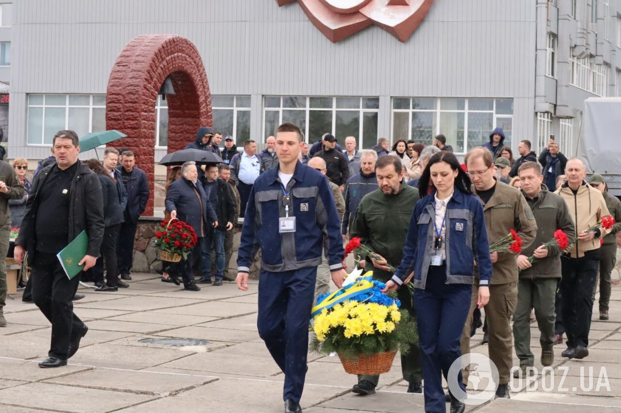 На Чернобыльской АЭС почтили память ликвидаторов аварии в 1986 году. Фото и видео