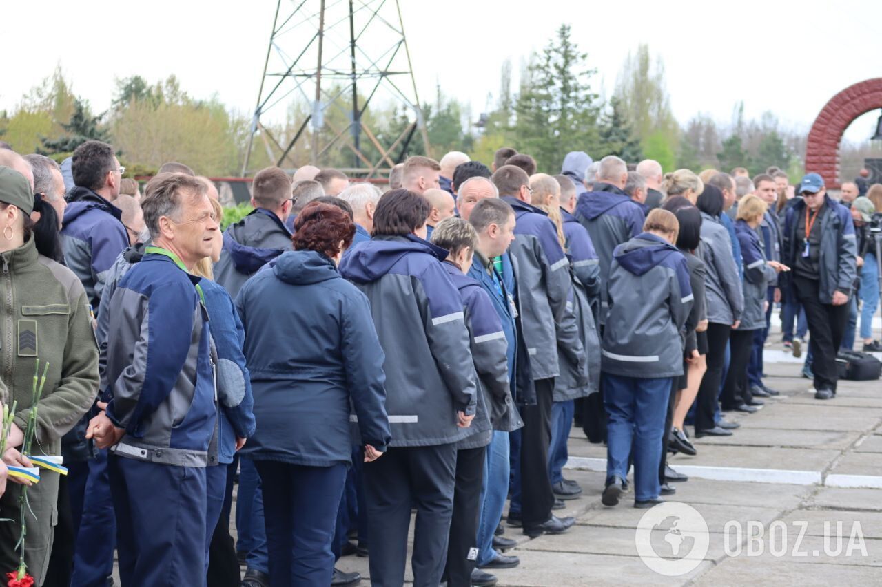 На Чернобыльской АЭС почтили память ликвидаторов аварии в 1986 году. Фото и видео