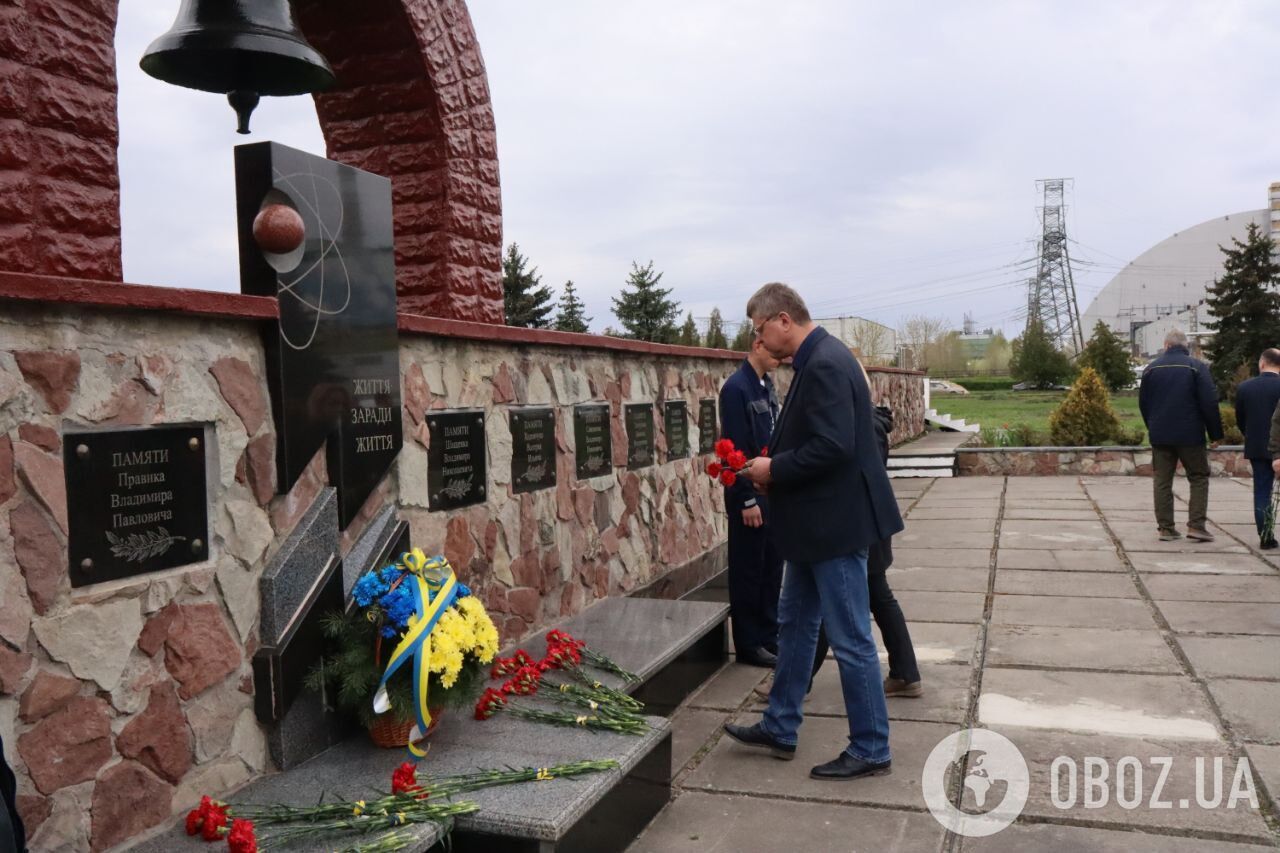 На Чернобыльской АЭС почтили память ликвидаторов аварии в 1986 году. Фото и видео