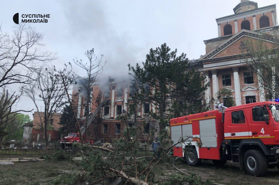 Війська РФ обстріляли Миколаїв, є влучання в багатоповерхівку: одна людина загинула, багато постраждалих