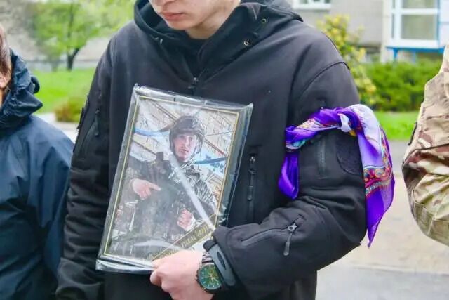 Не дожив до 21-річчя: у Світловодську попрощалися із захисником, який загинув у боях за Україну. Фото