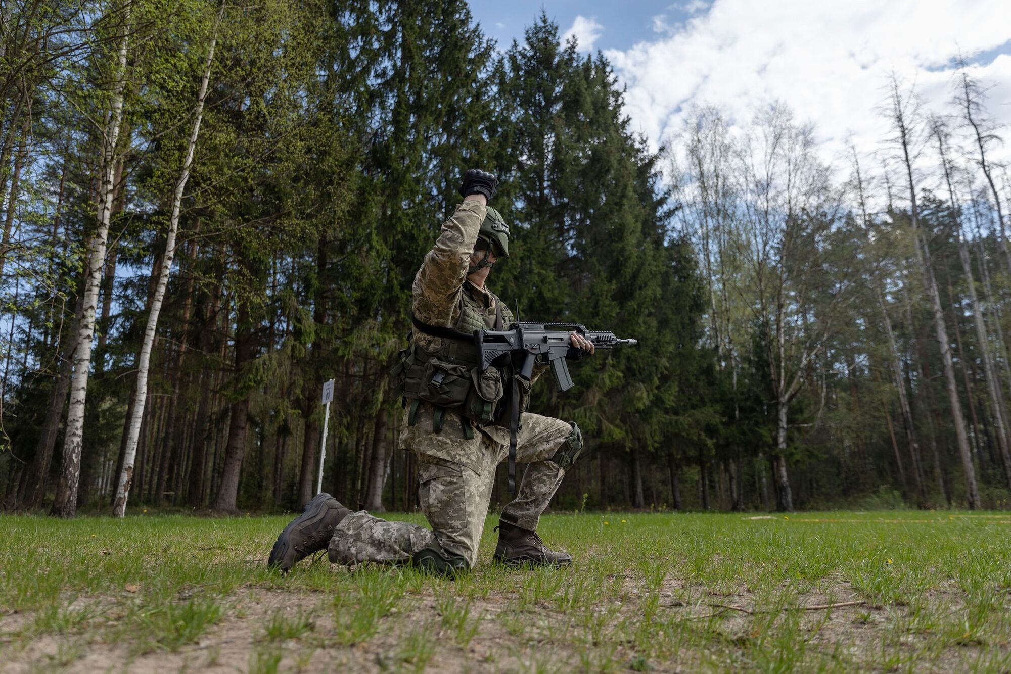 "Смогут учить своих военных": в Литве продолжаются инструкторские курсы для воинов ВСУ. Фото