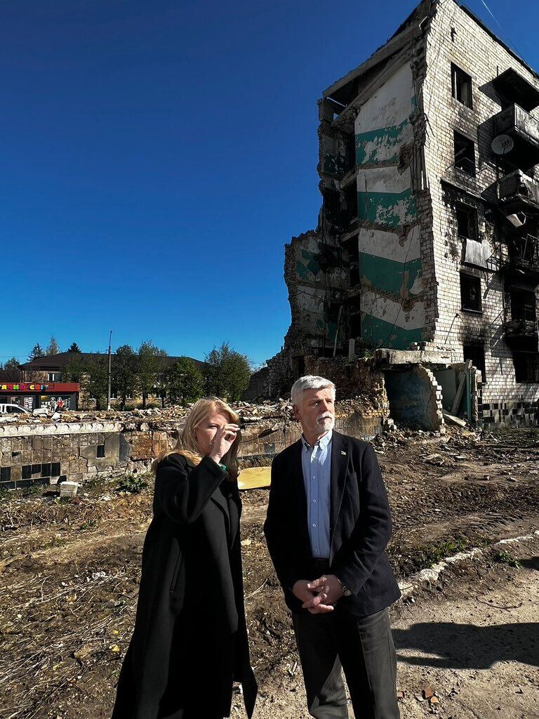 "Украинцы платят самую высокую цену": президенты Словакии и Чехии посетили Бородянку на Киевщине и заявили о поддержке Украины