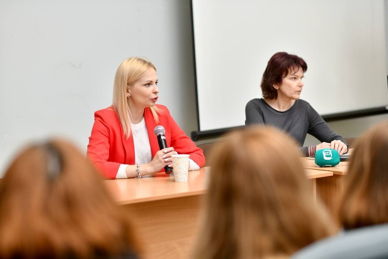 Є родини загиблих українських захисників, де вдови залишились самі з 8-9 дітьми, – волонтерка Ярова