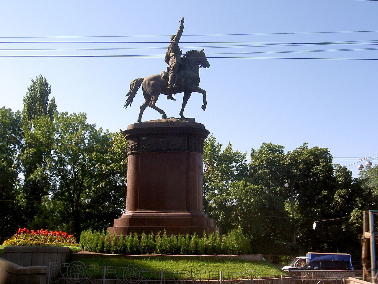 В Киевсовете объяснили, почему в столице до сих пор не демонтировали памятник советскому военачальнику Щорсу