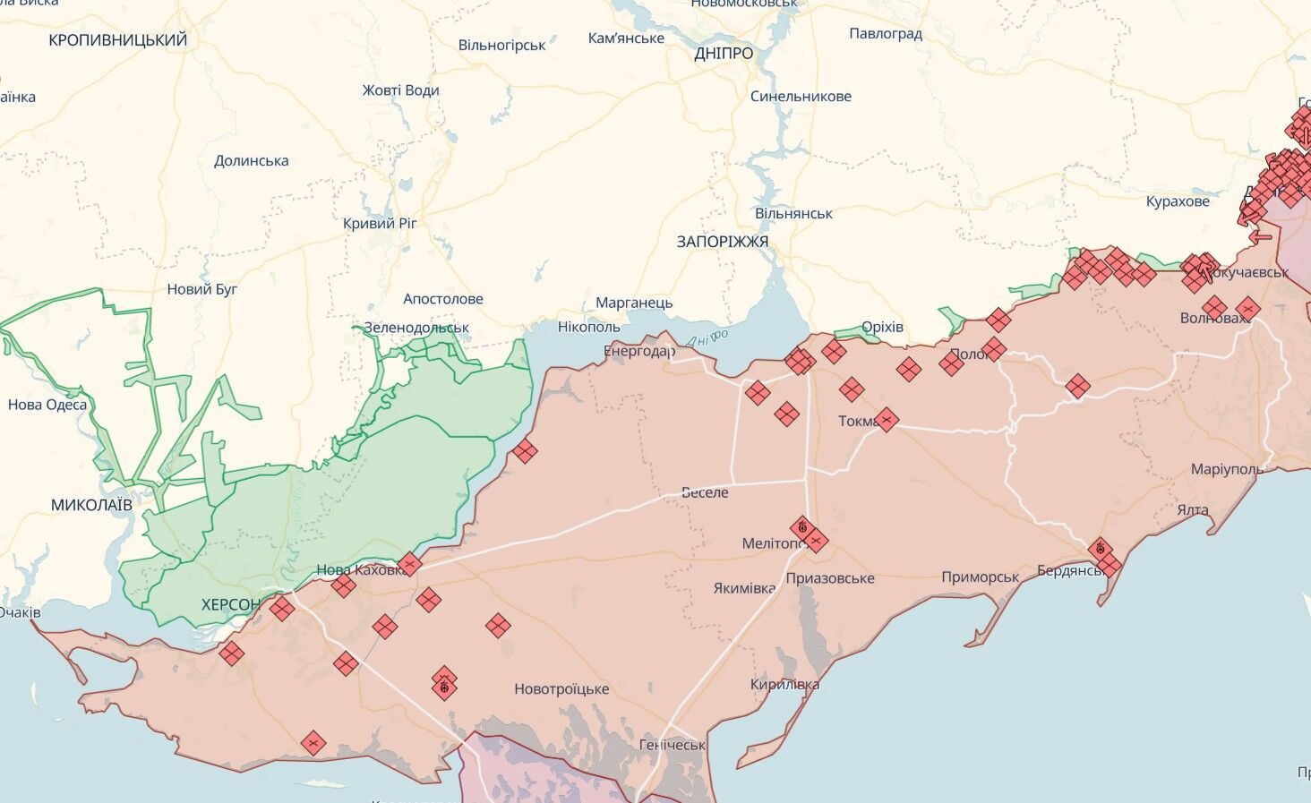РФ зосередила атаки на чотирьох напрямках, українські воїни ударили по пунктах управління і складах ворога – Генштаб