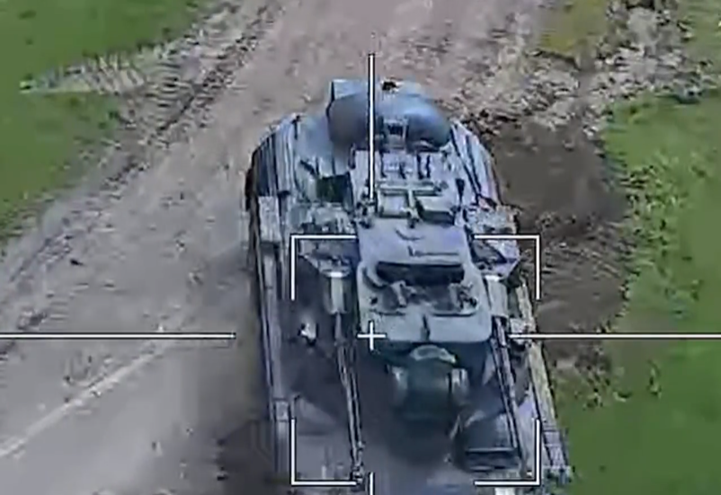 Машина ВСУ осталась невредимой: новейший российский беспилотник не смог уничтожить немецкий ЗРК Gepard. Видео