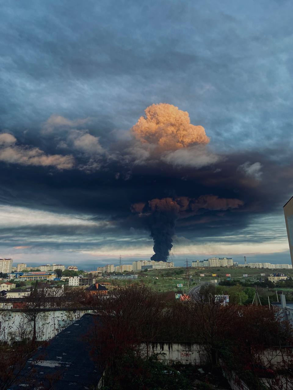 Пожежа у Севастополі 29 квітня 2023 року