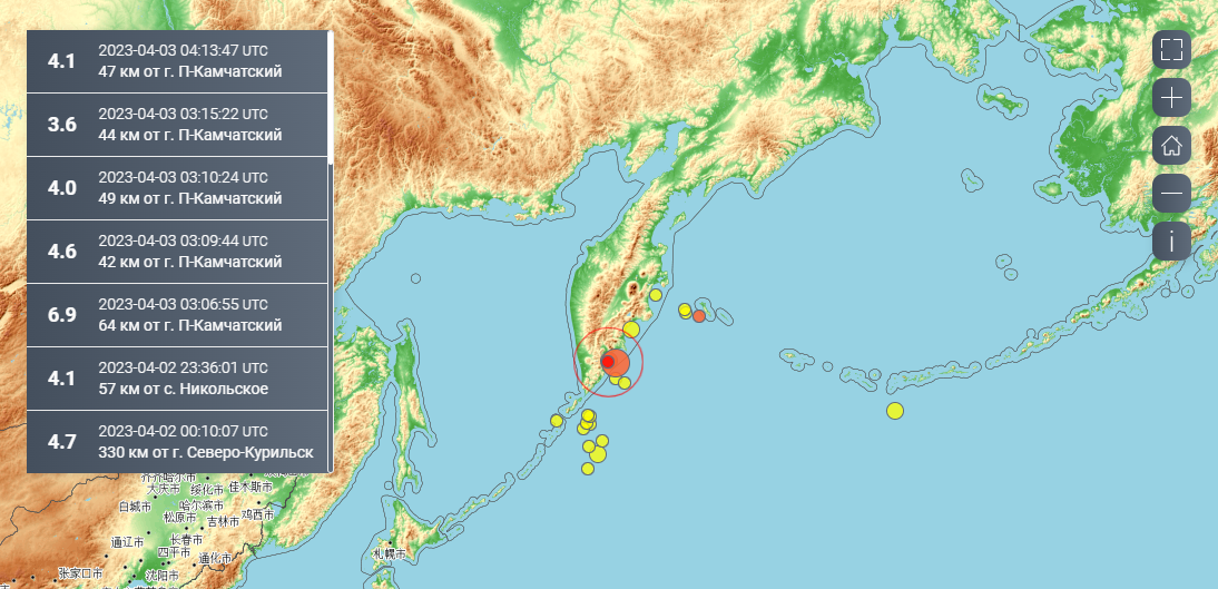 Люди в панике выбегали из домов: на Камчатке произошло землетрясение магнитудой 6,9. Фото и видео