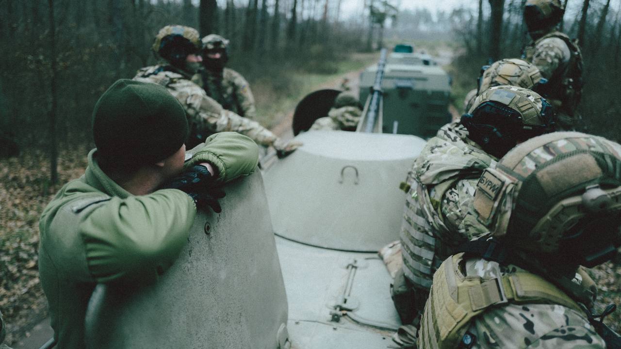 "Ви перші, хто дав гідну відповідь ворогу: Зеленський і Залужний привітали побратимів-прикордонників