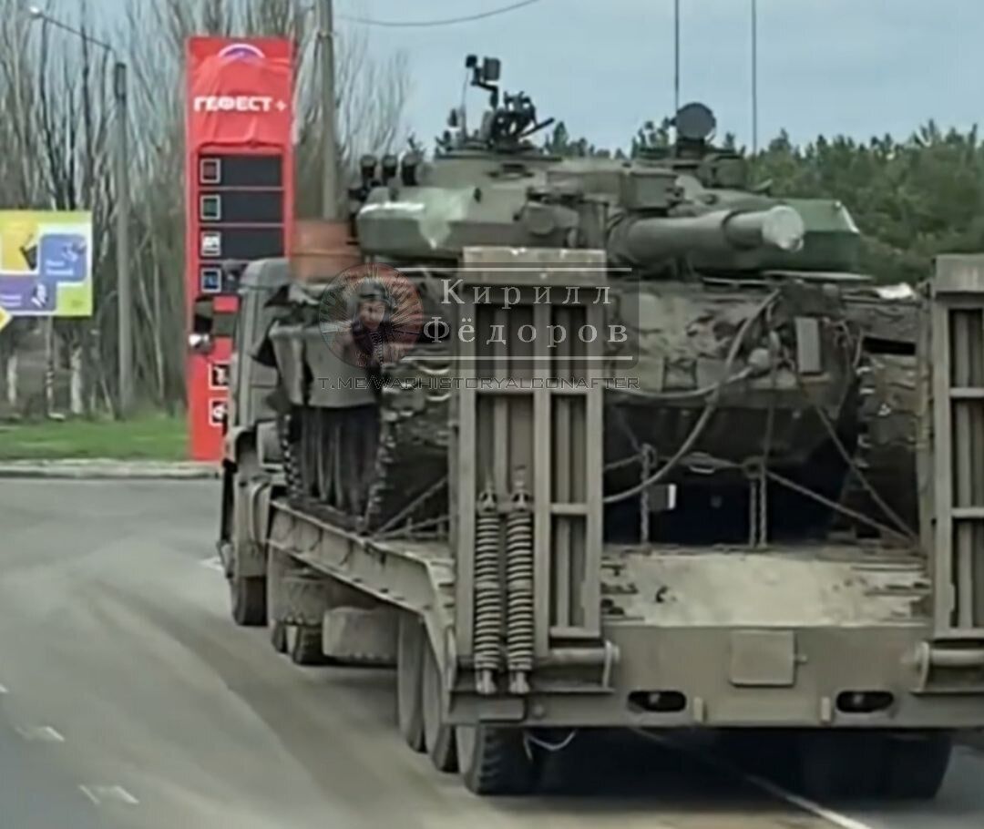 "Тремтіть, Леопарди": окупанти продовжують ганьбитися, стягуючи в Україну древні танки