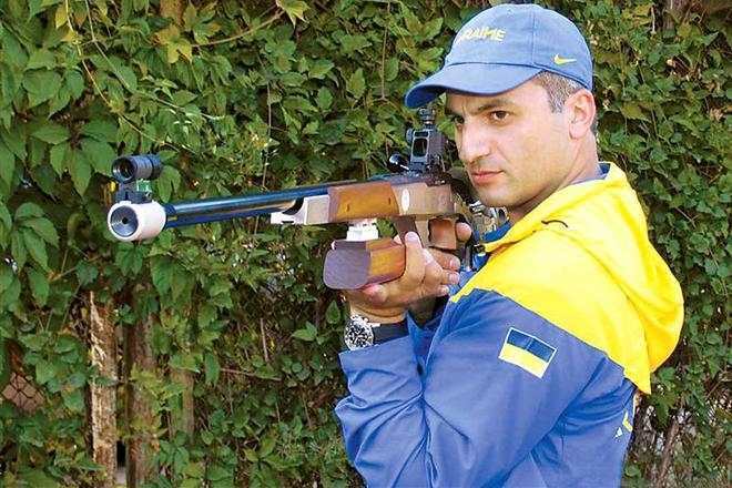 Олімпійський чемпіон, який зрадив Україну, допомагає пропаганді Росії, але живе в Таїланді