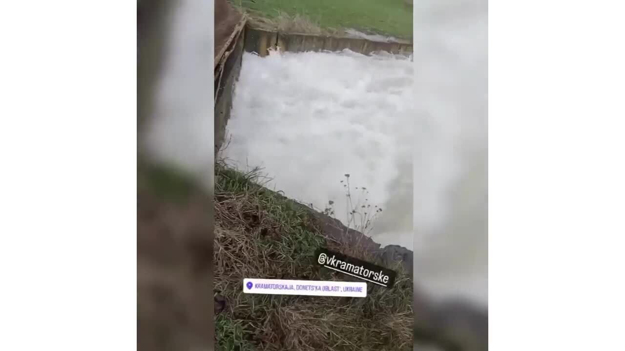 В Краматорске прорвало дамбу одного из водохранилищ, подтопило дома. Видео