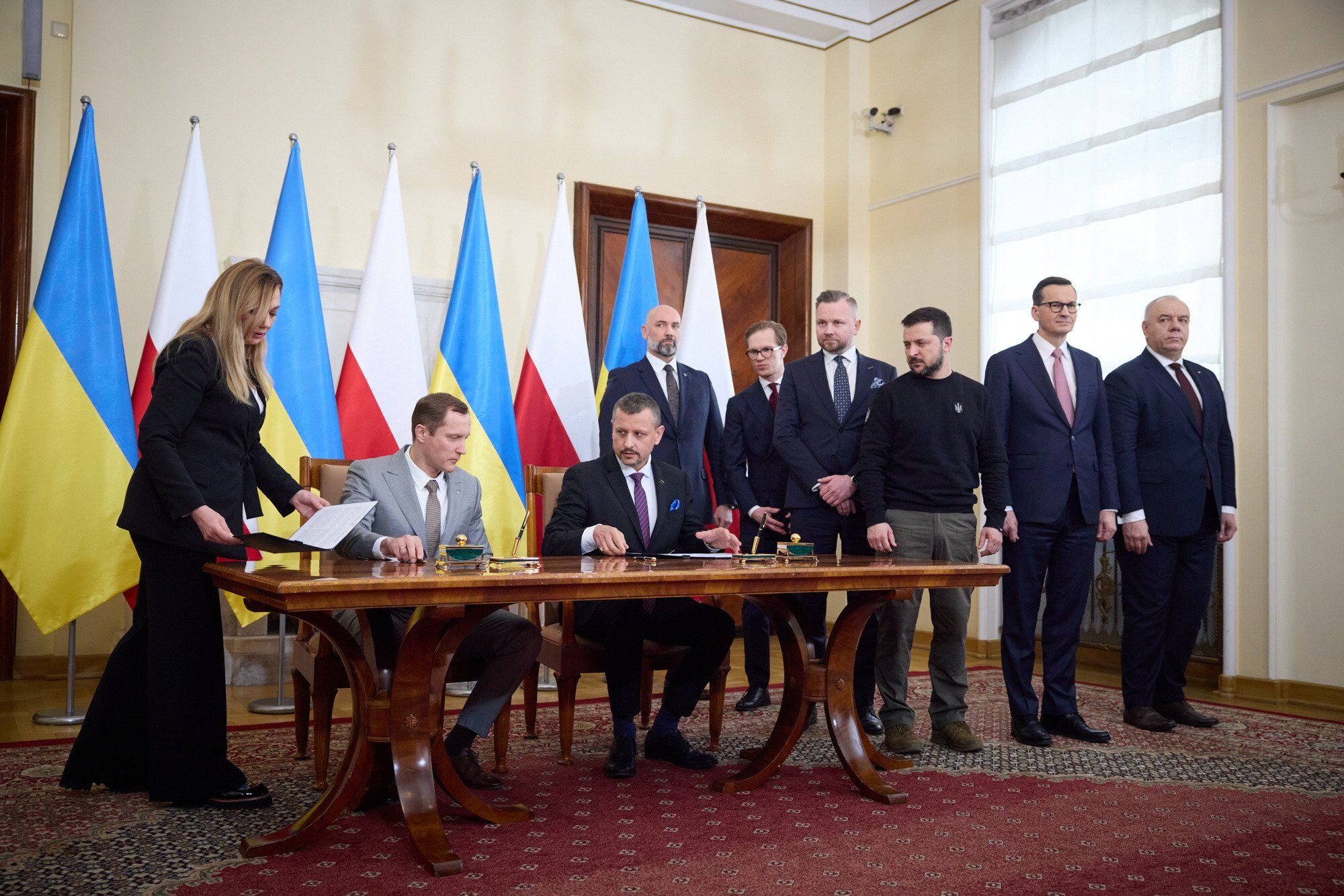 Зеленський і Моравецький підписали протокол щодо постачання Україні оборонної техніки. Фото