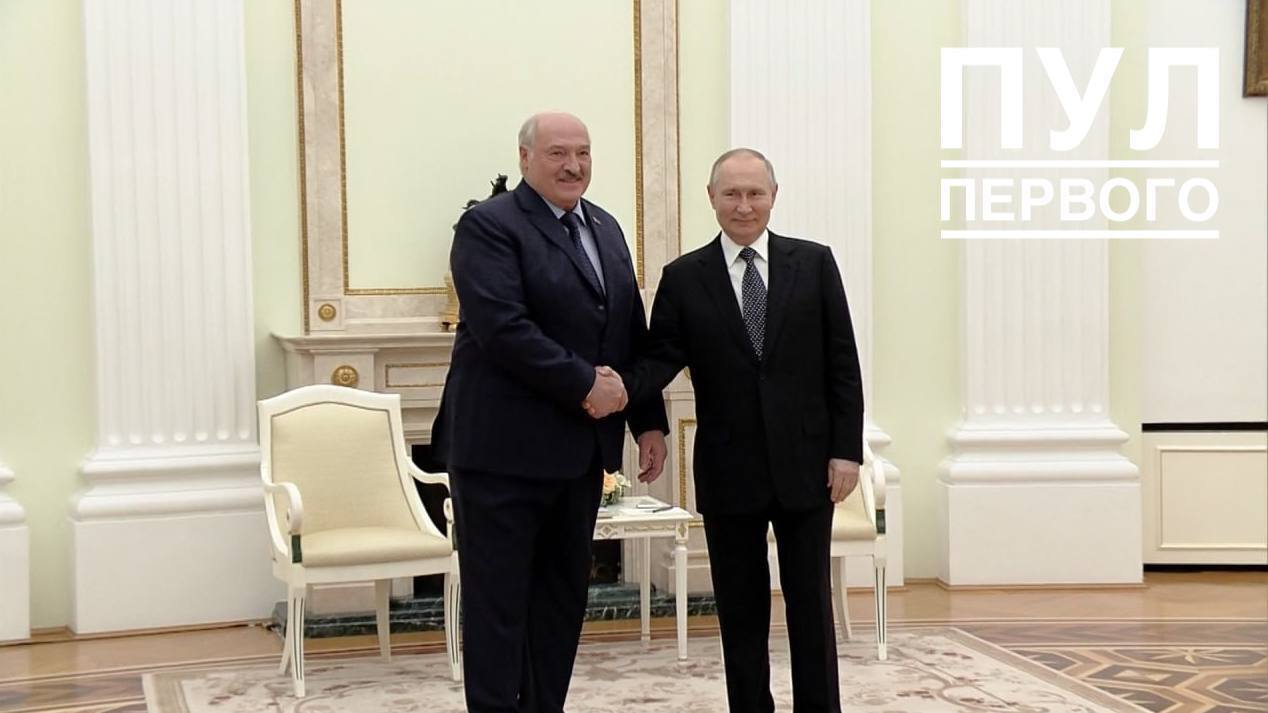 "Відробляємо зарплату": Лукашенко приїхав до Путіна на переговори. Фото та відео