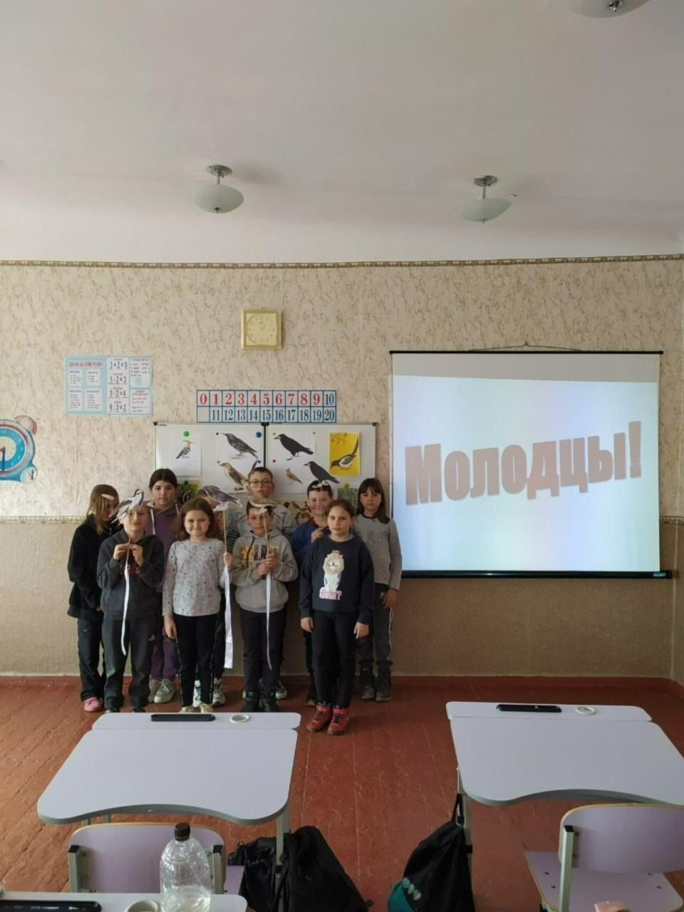 Назвали украинцев "хохлами" и сравнили с воронами: в школе на Запорожье устроили "промывание мозгов" детям. Фото