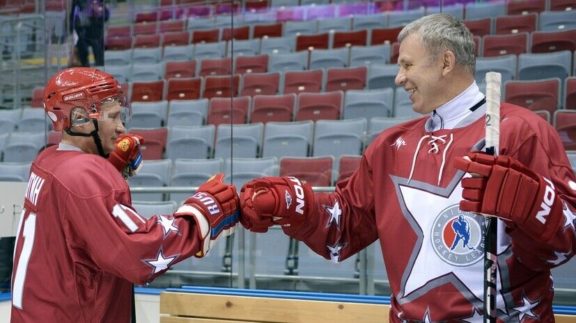 Российский функционер рассказал, как Путину поддаются на хоккее, назвав это "большой мотивацией"