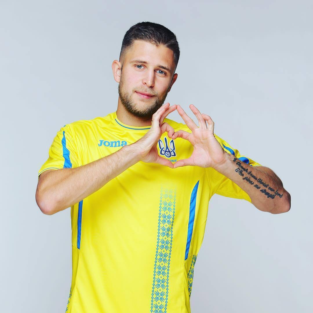 Чемпион Украины по футболу уехал в заграничную командировку "на стажировку" и не вернулся