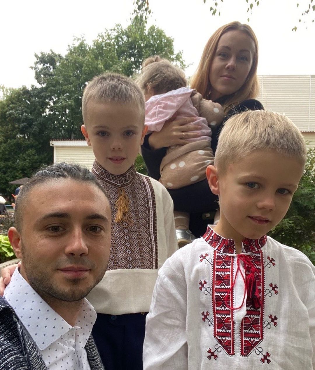 Багатодітні зіркові батьки: хто з українського шоу-бізнесу виховує трьох і більше дітей. Фото