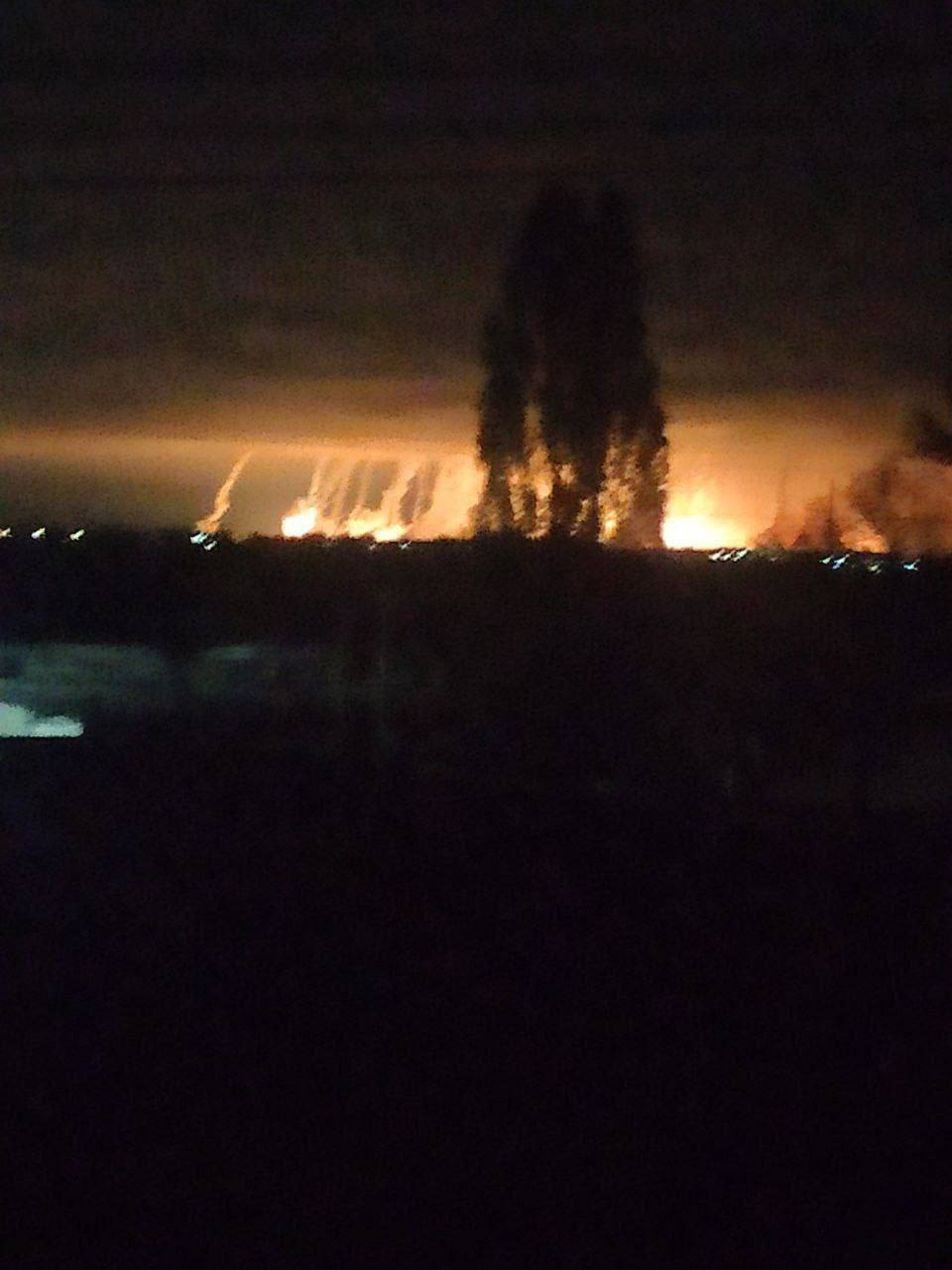 Над городом стояло зарево: российские войска нанесли удар по Павлограду. Фото