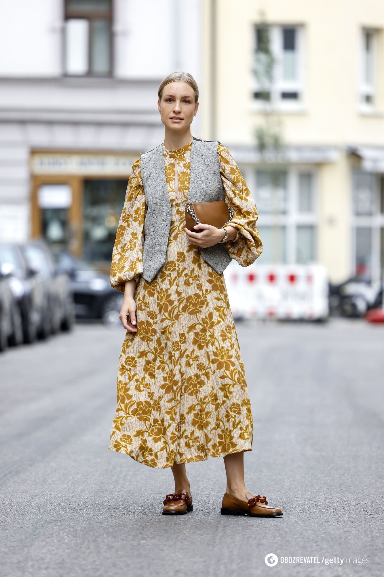 Туфли-лоферы стали одним из трендов весны 2023: какие выбрать и с чем носить. Фото  