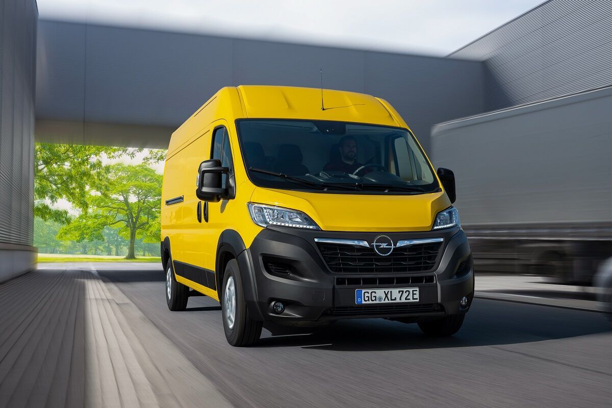 В Украине стартуют продажи нового Opel Movano