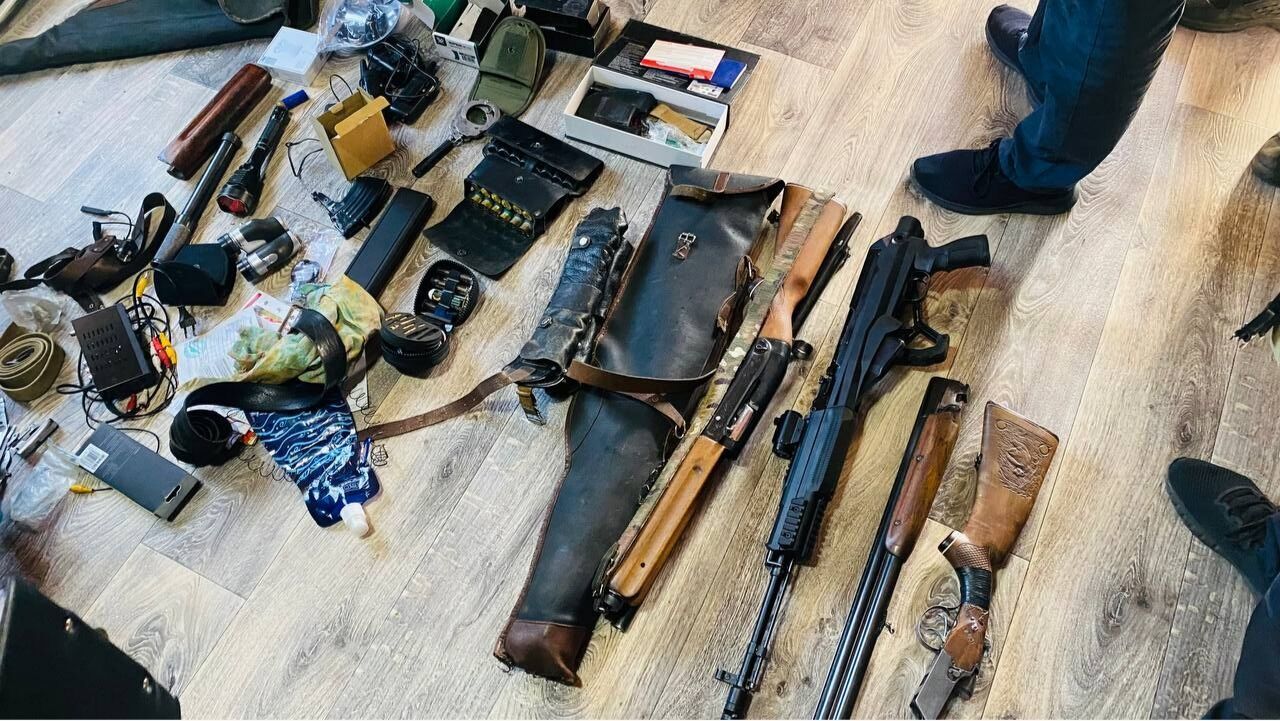 Продавали оружие через интернет: полиция Харьковщины разоблачила незаконный "бизнес". Фото