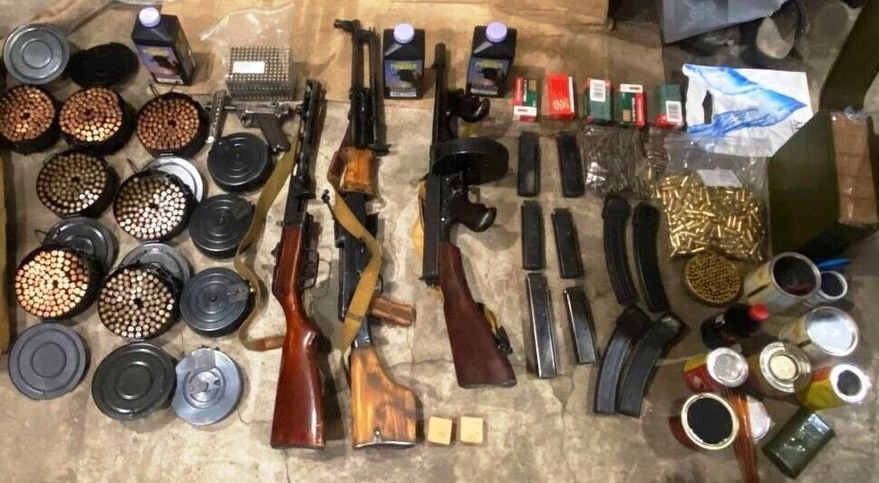 Продавали оружие через интернет: полиция Харьковщины разоблачила незаконный "бизнес". Фото