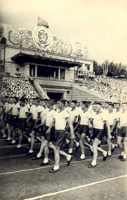 В сети показали, как выглядел стадион "Динамо" в Киеве в 1930-60-е годы. Уникальные фото