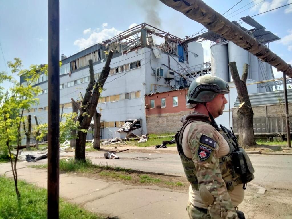 Окупанти обстріляли Костянтинівку на Донеччині зі "Смерча": дві людини загинули, 11 поранені