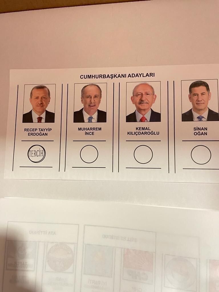 Все идет ко второму туру: в Турции прошли президентские выборы, Эрдоган и Киличдароглу почти наравне