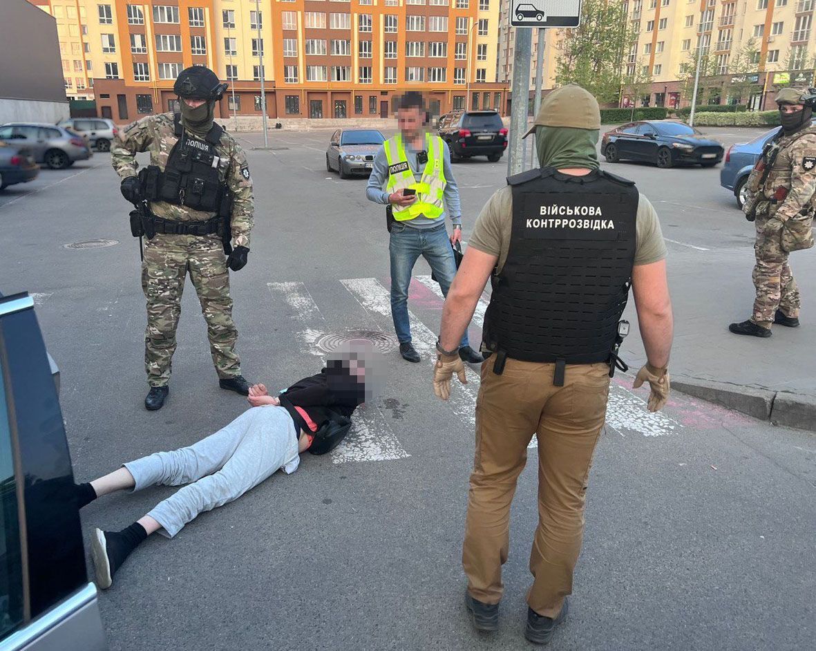 Полицейские Киева разоблачили очередную схему переправки уклонистов через границу: стоимость "услуг" составляла $9 тыс. Фото