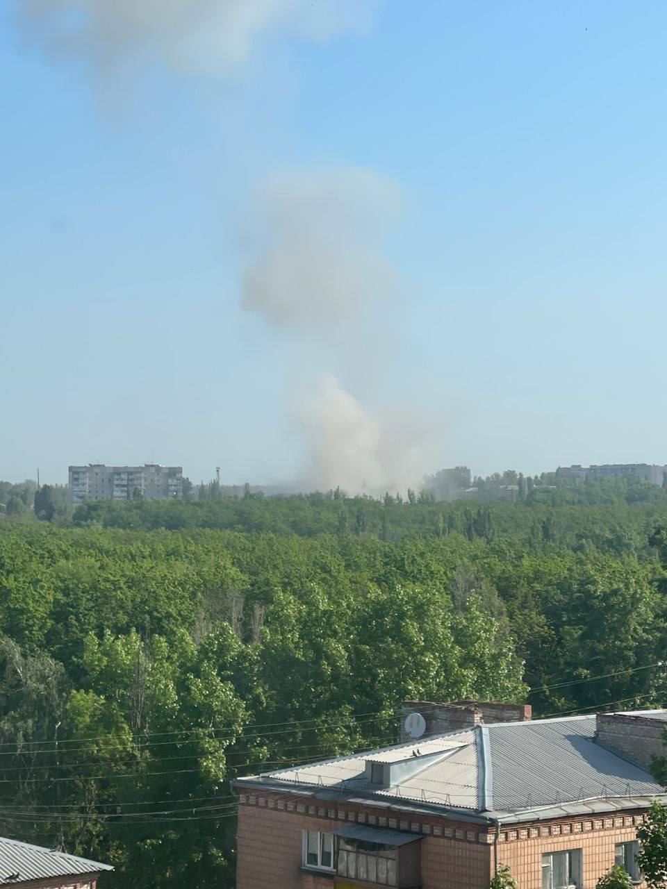 У Луганську нова "бавовна": є приліт у колишнє авіаучилище, де розташовувалися окупанти. Фото і відео