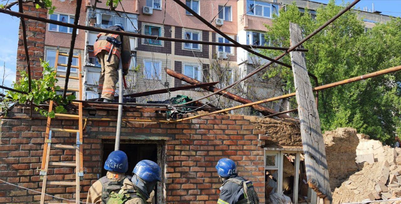 Окупанти накрили вогнем Нікополь: є руйнація, серед поранених дитина. Фото