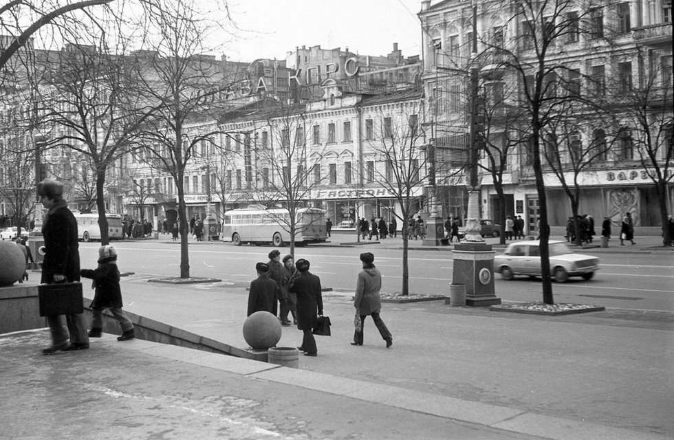 В сети показали, как выглядел один из популярнейших магазинов на Крещатике в Киеве в 1970-1980 годах. Фото