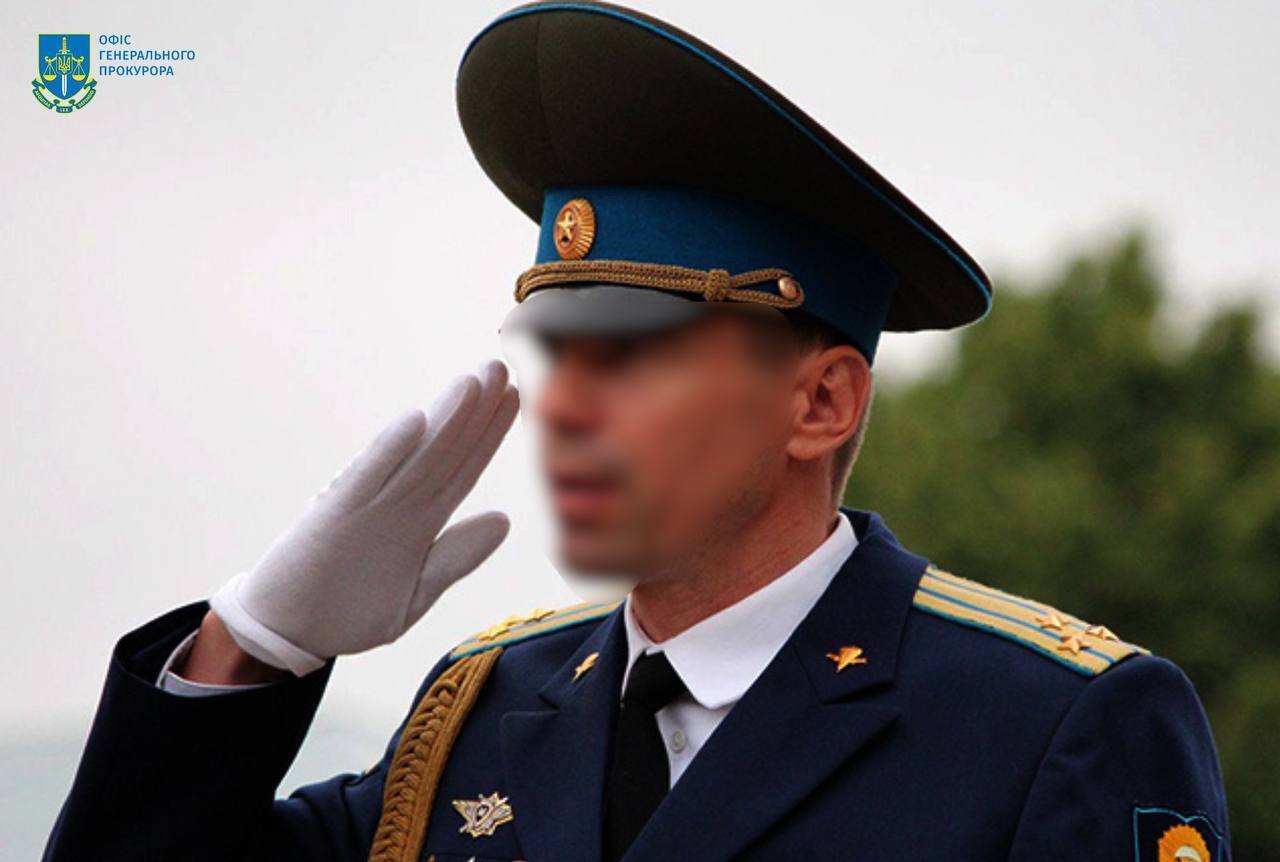Сообщили о подозрении высокопоставленному военному РФ, приказавшему захватить аэродром "Киев-Антонов-2"
