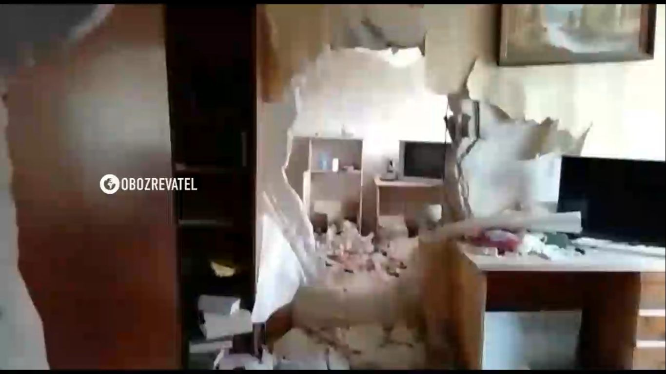 "Здания не выдерживают, а ребята стоят": украинские защитники показали, как защищают Бахмут. Видео